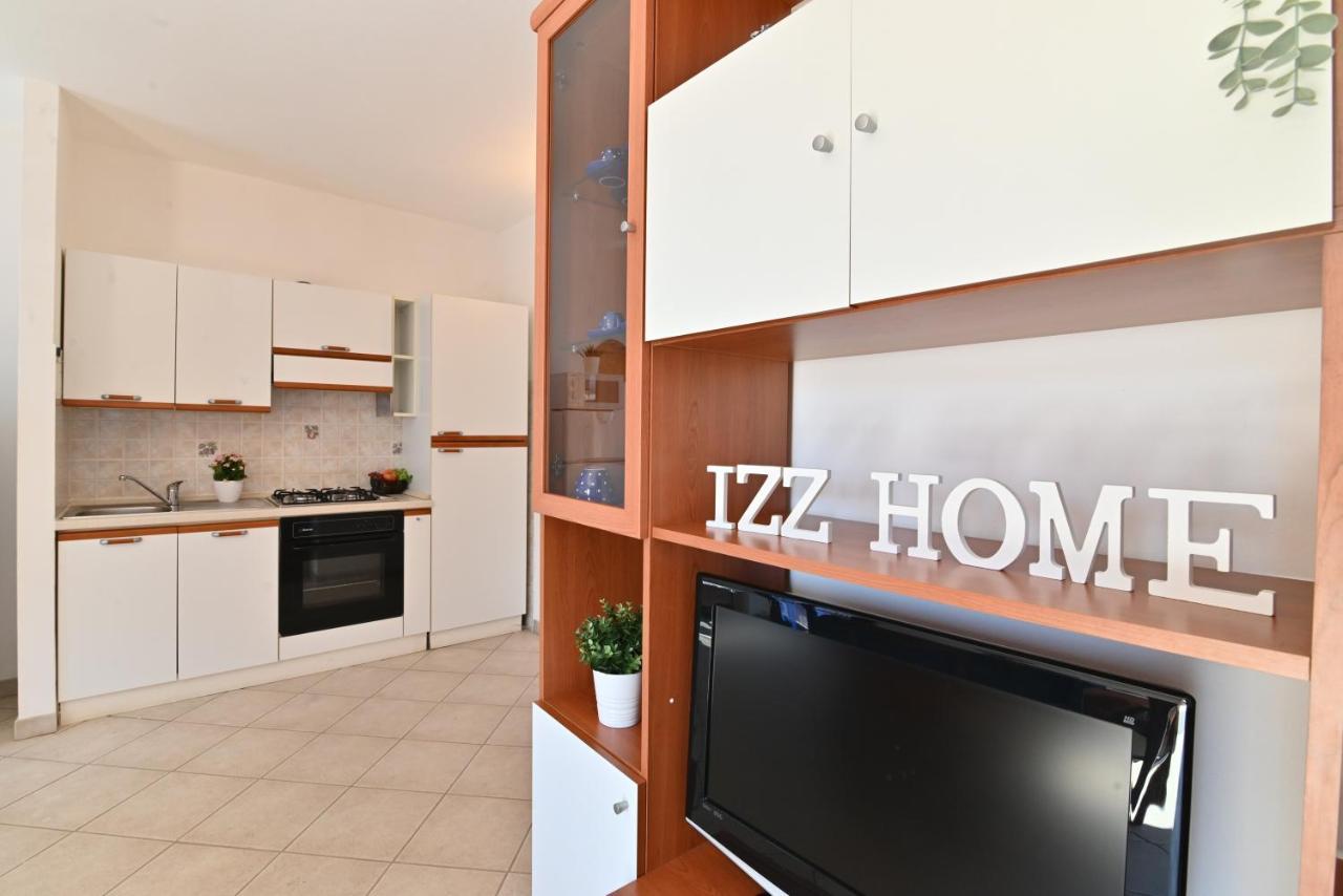 Izzhome Lemon Tree Holiday home Pula